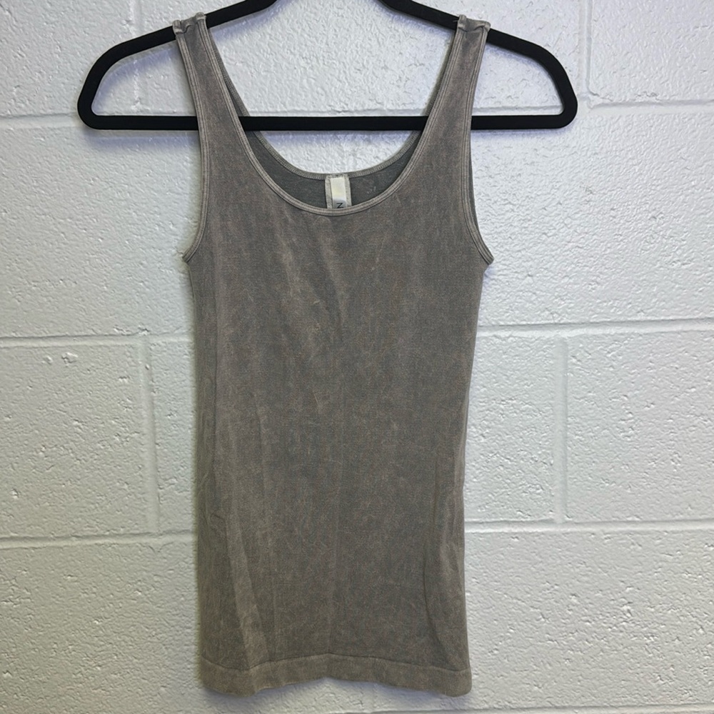 Nikibiki Gray Ribbed Fitted Sleeveless Tank Top